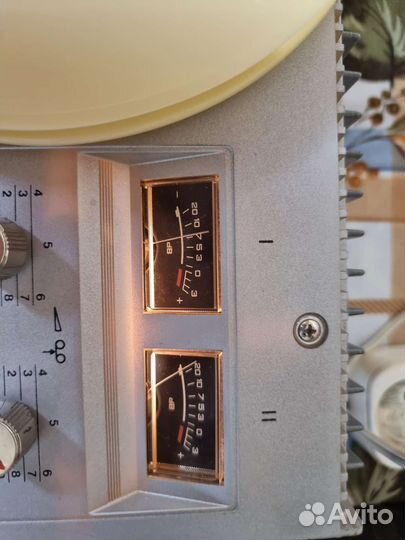 Катушечный магнитофон 201-3 диктор с громкогово-ем