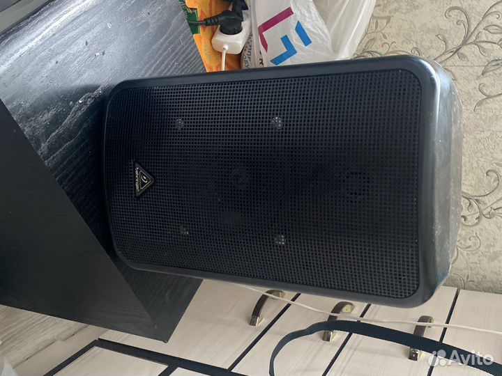 Колонки behringer