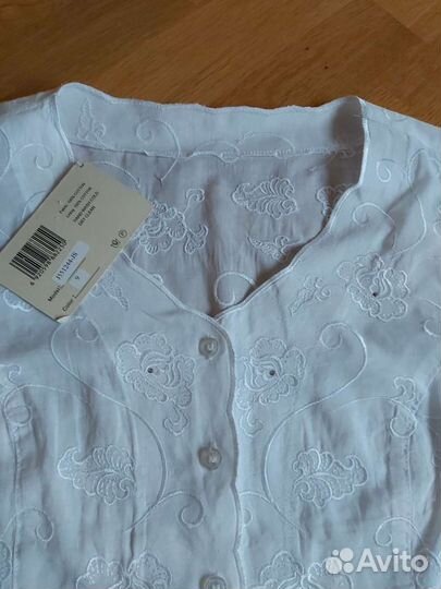 Костюм батистовый вышитый белый р.М и L