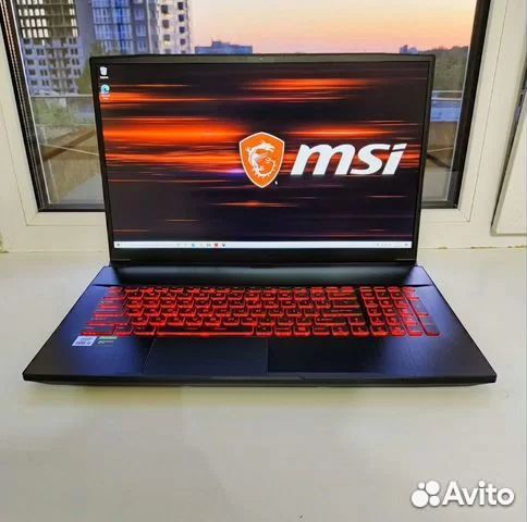 Игровой ноутбук MSI 17.3/i5 10500H/GTX 1650/озу 16