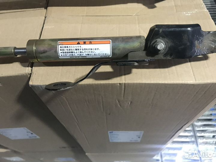 Распорка задняя на fielder 120/140, Runx