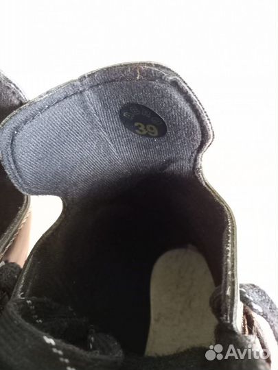 Коньки хоккейные