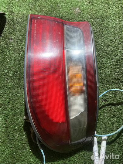 Задние фонари Тойота карина улыбка