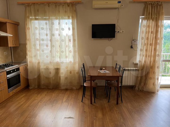 1-к. квартира, 60 м², 1/3 эт.