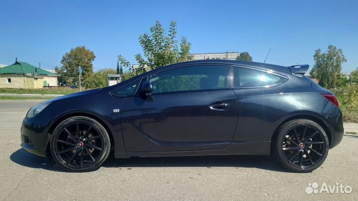 Opel Astra GTC 1.4 AT, 2012, 197 000 км