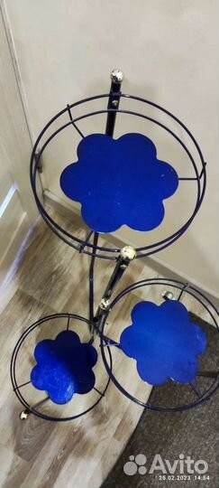 Подставка для цветов напольная металлическая