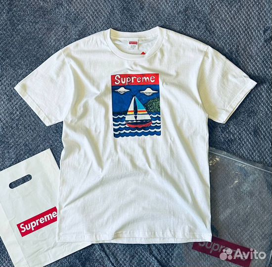 Футболки Supreme