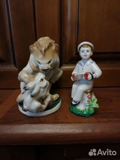 Статуэтка фарфор