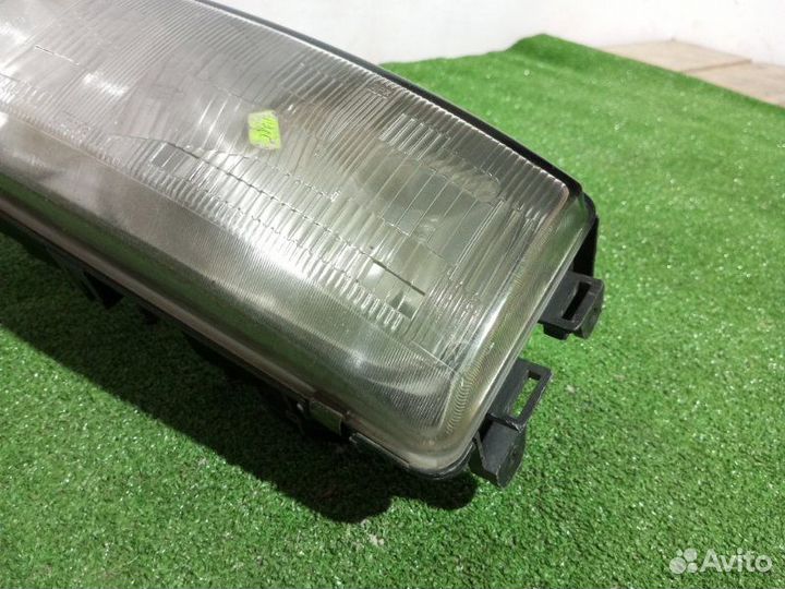 Фара галогеновая левая Mitsubishi Galant E33A