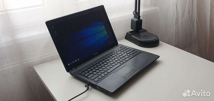 Asus X54 core i5/500Gb/4Gb/radeon 1Gb