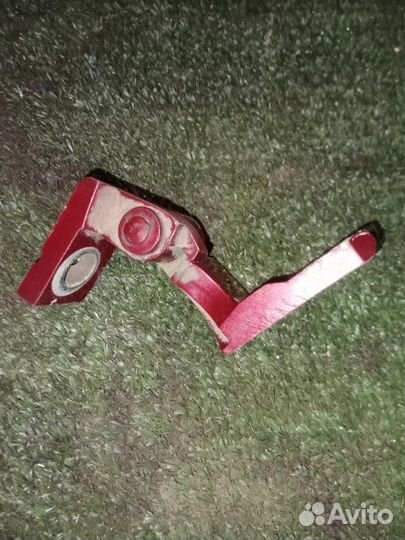 Петля двери задняя левая Volkswagen Polo 2005