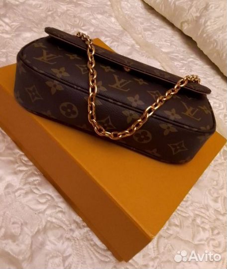 Сумка Louis Vuitton