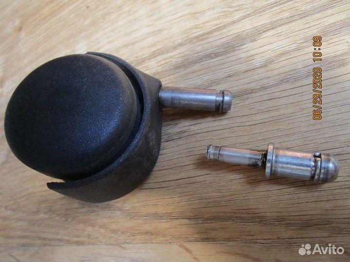 Колесо компьютерного кресла