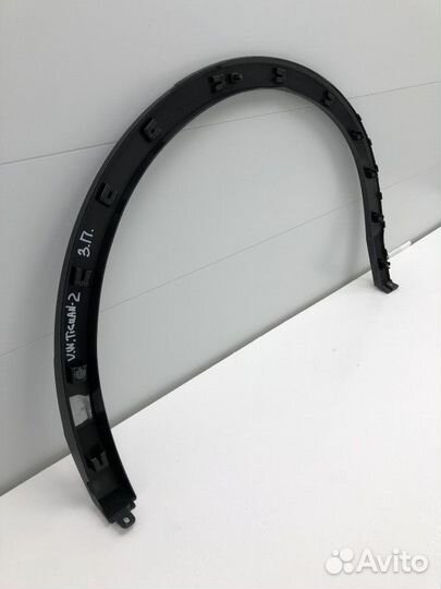 Накладка заднего крыла правого Volkswagen Tiguan 2