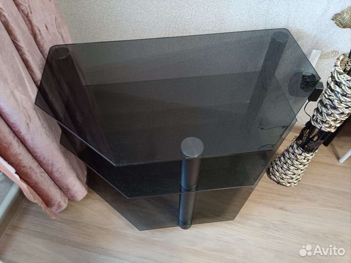 Стеклянные стол тумба