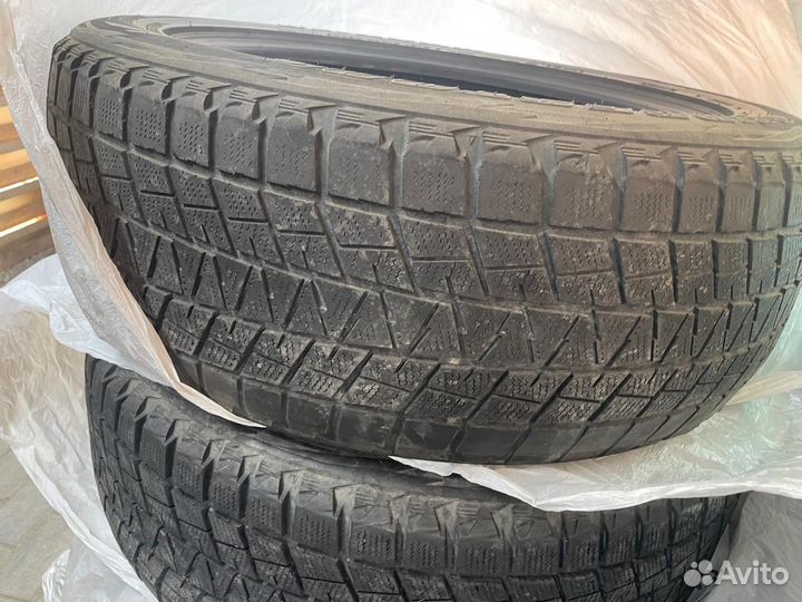 Bridgestone Blizzak DM-V1 235/55 R19