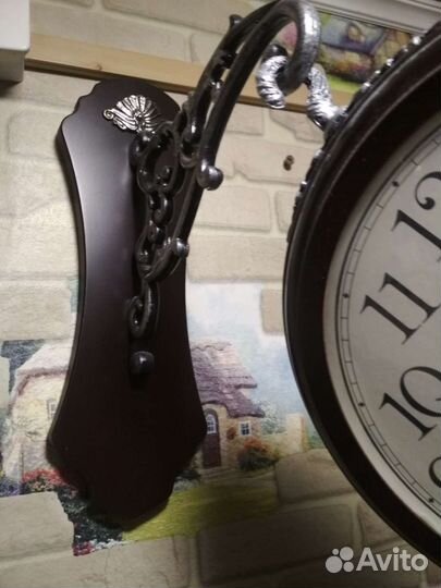 Часы настенные двухсторонние