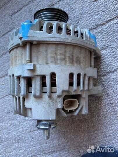 Генератор Nisan Noyt E 11 1.6 двс