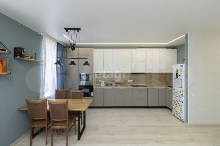 2-к. квартира, 68 м², 13/16 эт.