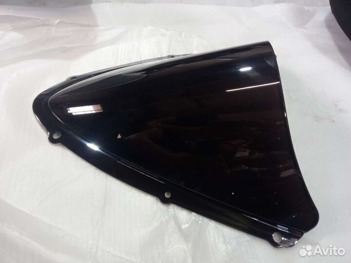 Стекло ветровое Suzuki gsxr 600/750 08-10