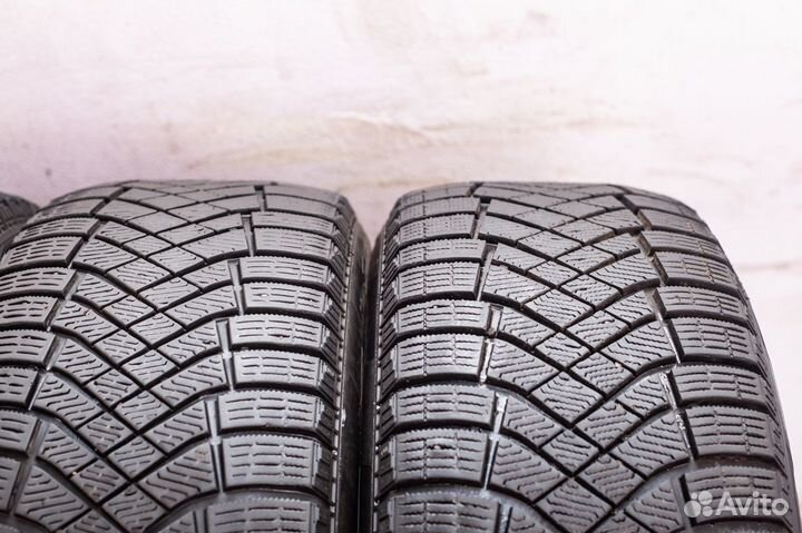 Pirelli Ice Zero FR 235/55 R18 104T