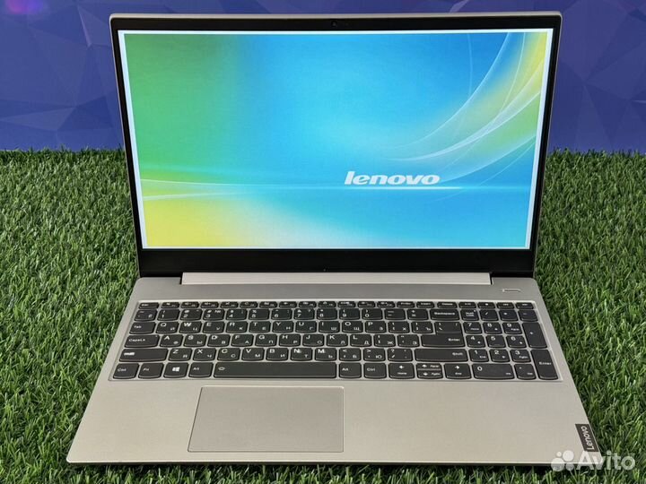 Lenovo ideapad i5 8250 12GB 256 SSD 15,6 Full HD