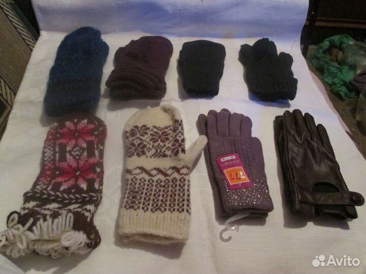 Варежки и перчатки ручной и машинной вязки, новые