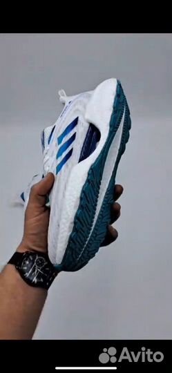 Кроссовки Adidas