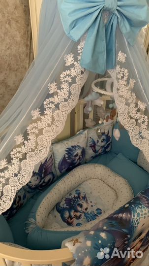 Комплект в кроватку с драконами Новый