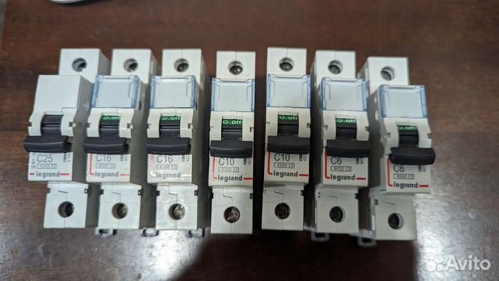 Дифавтомат Legrand DX3 авдт 4P C63A 30mA 6kA