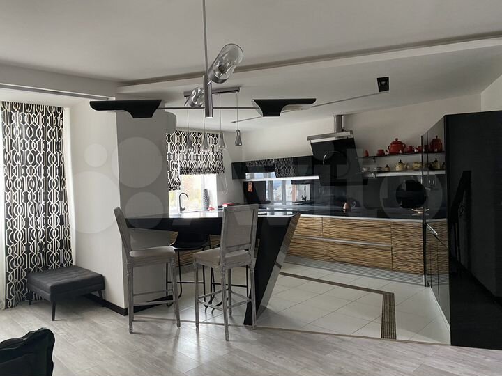 3-к. квартира, 81,9 м², 15/18 эт.
