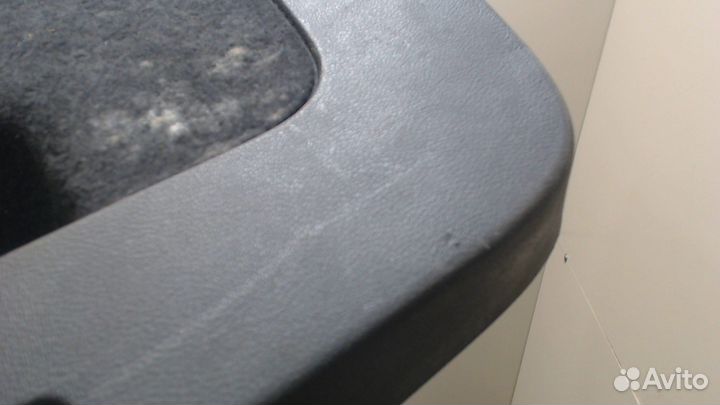 Обшивка крышки багажника Volkswagen Touareg, 2008