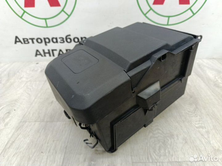 Короб аккумулятора Ford Focus CB4 1.6L duratec 16V