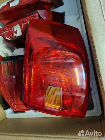 Б/У Задние фонари на Volkswagen jetta 6