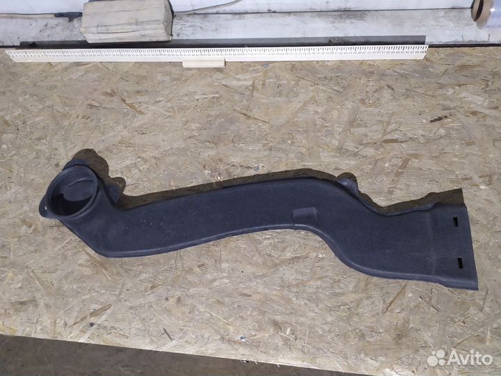 Воздуховод двери передней правой audi Q7 4L 2005