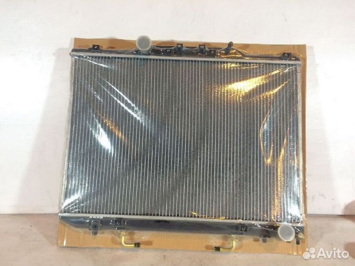 Радиатор охлаждения SAT TY0002-CXM10D Toyota Gaia