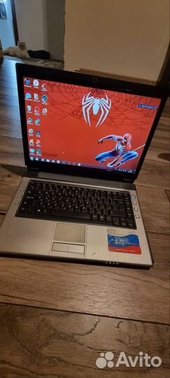 Ноутбук RoverBook Voyager V555 WH