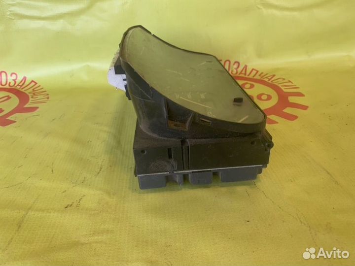 Панель приборов Volkswagen Golf 3