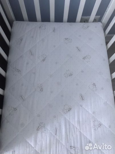 Детская кровать с матрасом