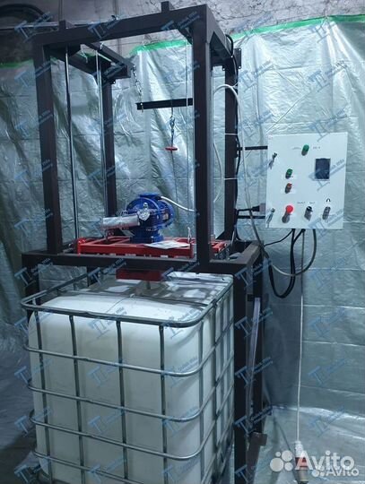 Мешалка с Подъемным Механизмом для Еврокуба 3кВт