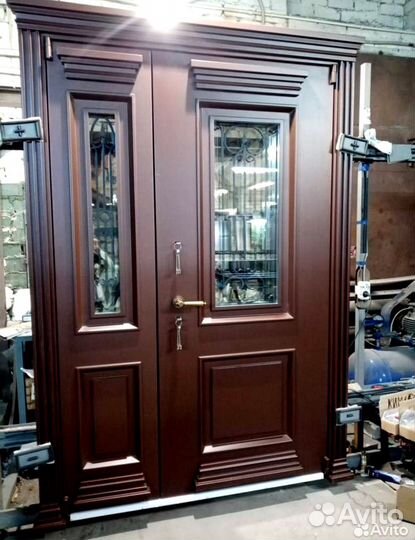 Входная дверь стальная