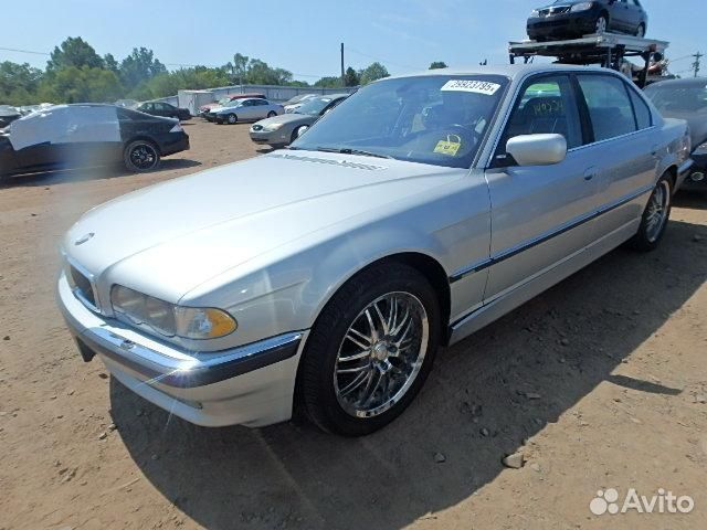 Разбор на запчасти BMW 7 E38