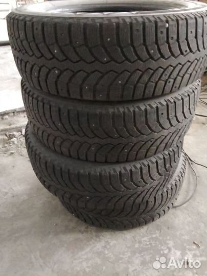 Bridgestone Blizzak Spike-01 185/65 R15 88T