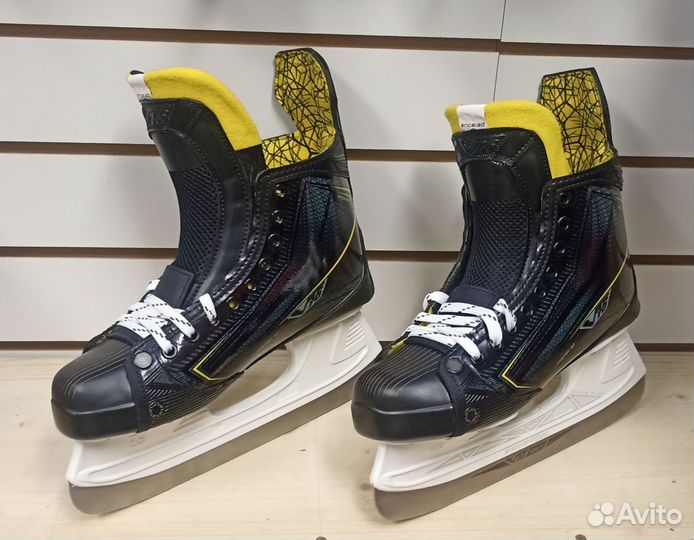 Коньки хоккейные V76 Encelad р. 43 Fit M