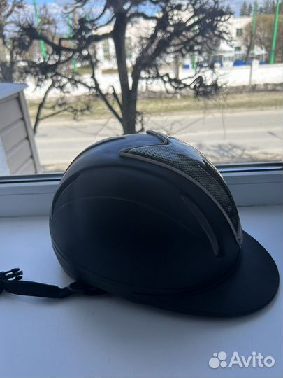 Шлем для конного спорта