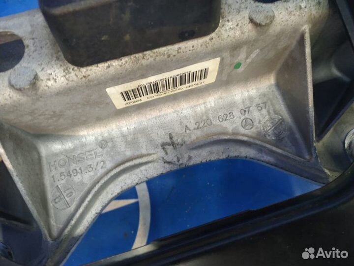 Подрамник передний Mercedes S350 W220 112.972 2004