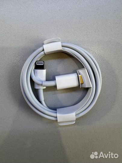 Apple Lightning 8-pin - USB Type-C 1 м
