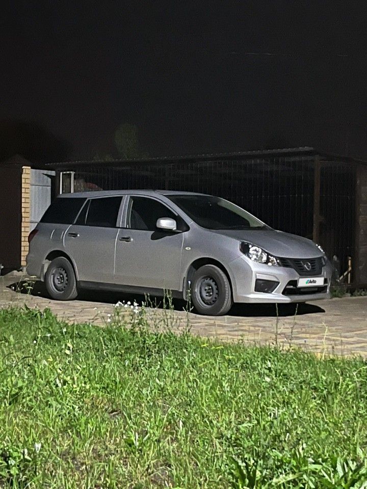 Nissan AD: фото владельца