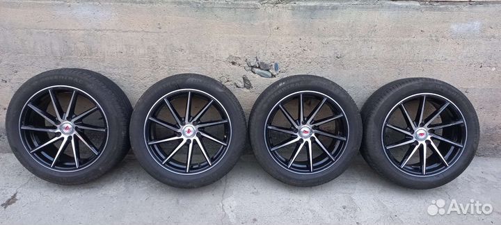 Колеса летние 215/50/17