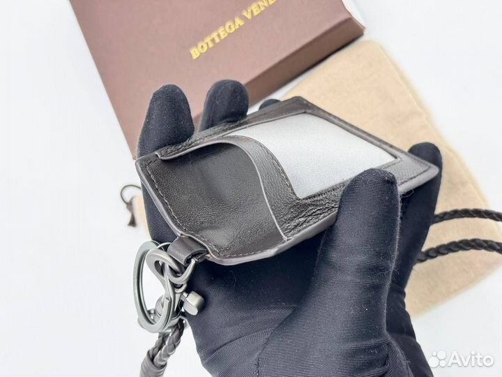 Бейджик Bottega Veneta